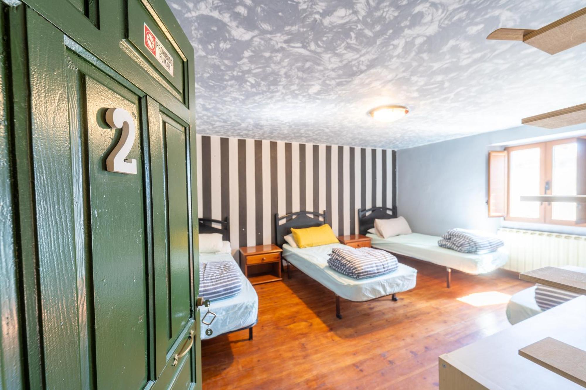 Hostel Atapuerca Inpulso מראה חיצוני תמונה