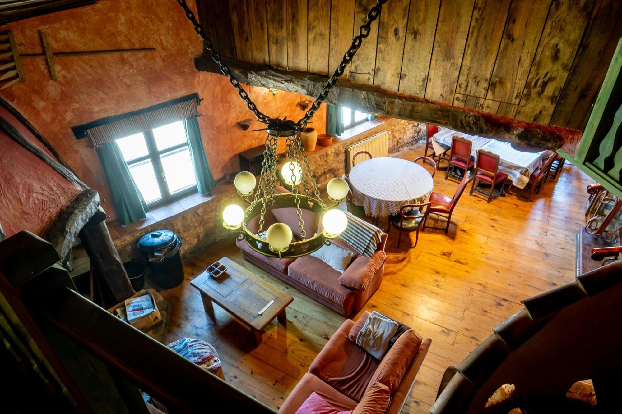 Hostel Atapuerca Inpulso מראה חיצוני תמונה